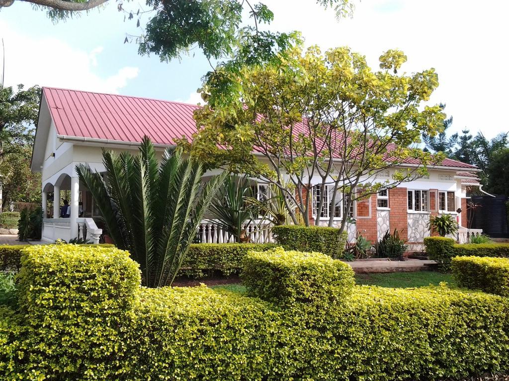 Brownstone Country Home Lira Εξωτερικό φωτογραφία