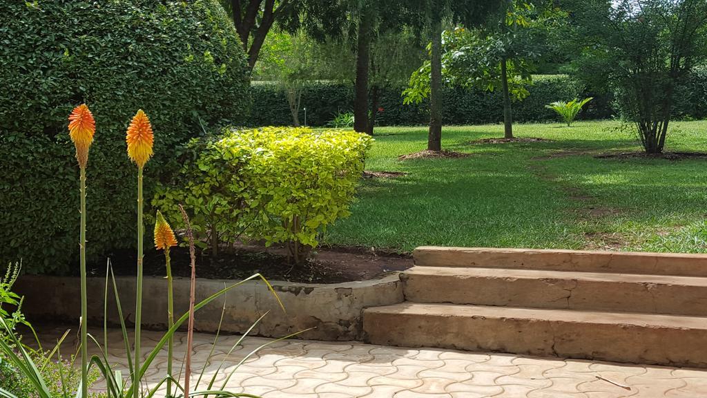 Brownstone Country Home Lira Εξωτερικό φωτογραφία