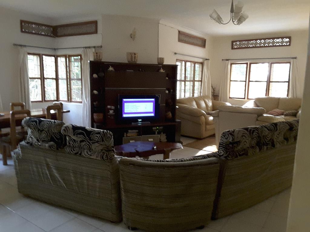 Brownstone Country Home Lira Εξωτερικό φωτογραφία