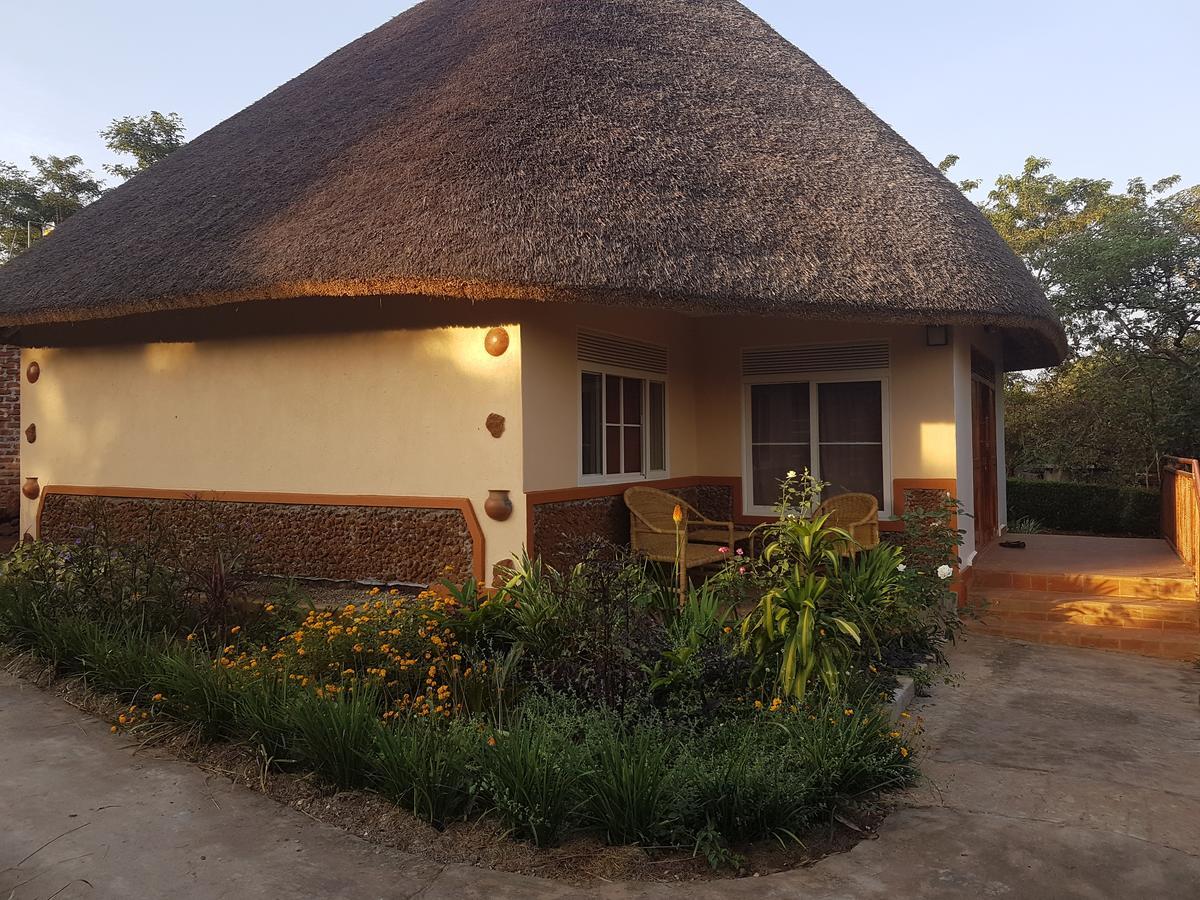 Brownstone Country Home Lira Εξωτερικό φωτογραφία