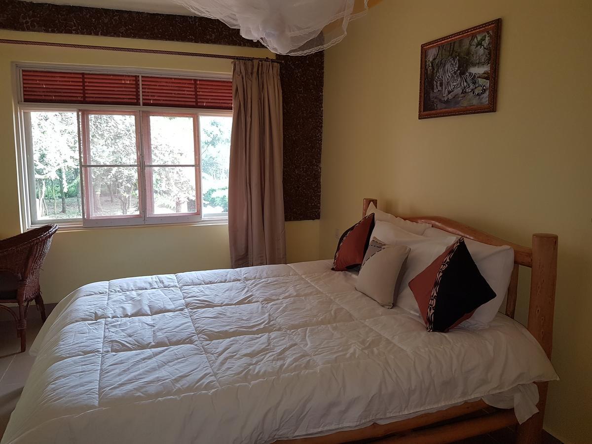 Brownstone Country Home Lira Εξωτερικό φωτογραφία