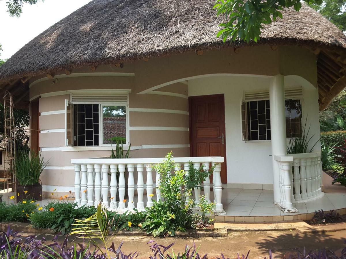 Brownstone Country Home Lira Εξωτερικό φωτογραφία