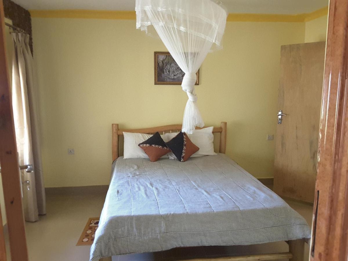 Brownstone Country Home Lira Εξωτερικό φωτογραφία